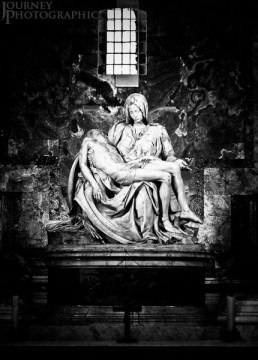 pieta_michelangeo