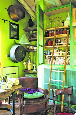 OB-QC447_freede_DV_20111013181529