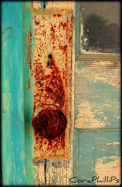 rusted door knob