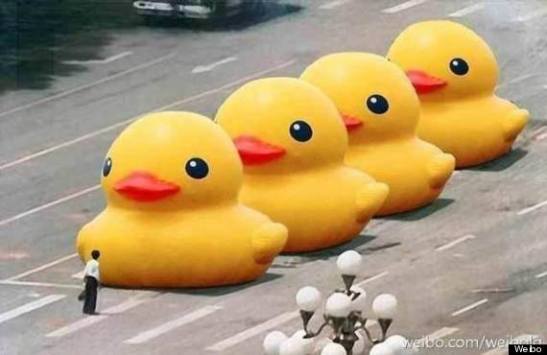 o-DUCK-TIANANMEN-570